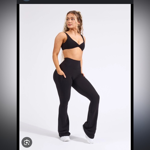 Buffbunny Collection Pants - Buffbunny Contour pocket flare legging